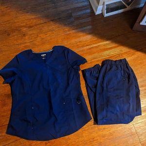 Scrub star jogger set